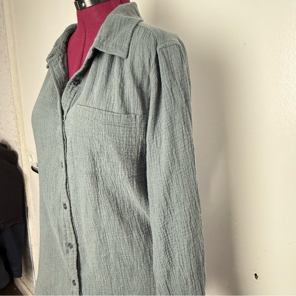 Dark Gray Button-Up Shirt - Picture 3 of 8